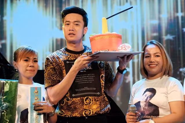 Quốc Trường khoe bố mẹ - Ảnh 7.