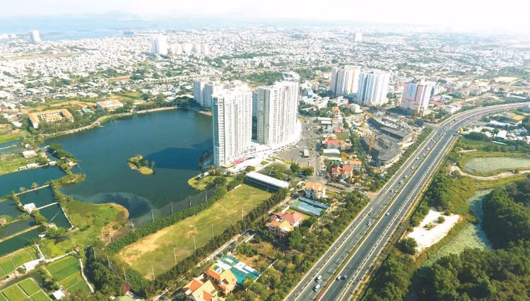 Ưu tiên cơ cấu lại thị trường tiền tệ, trái phiếu doanh nghiệp, chứng khoán và bất động sản là nhiệm vụ trọng tâm trong năm 2023.