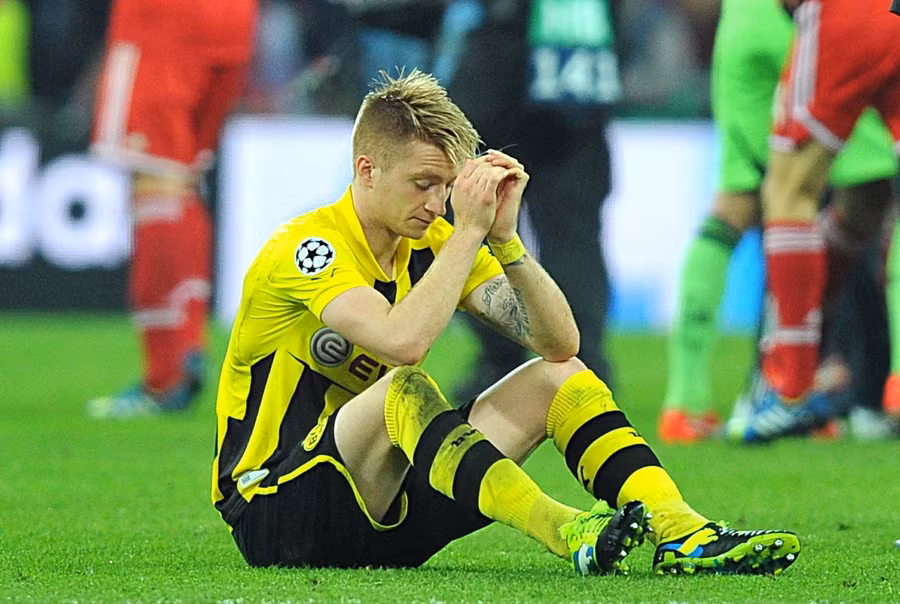 Marco Reus thất vọng sau khi Dortmund thua trong trận chung kết Champions League 2013. Ảnh: AFP.