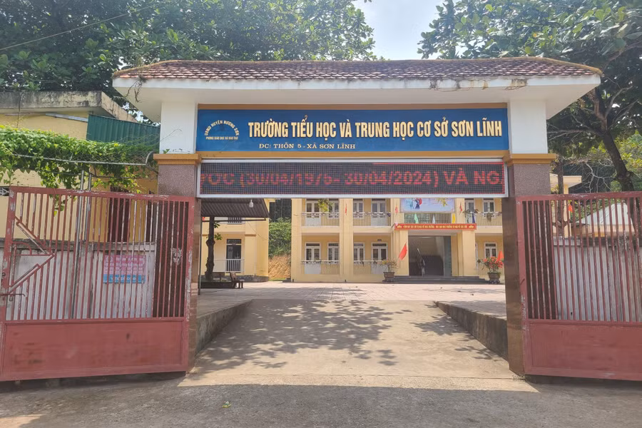 Trường Tiểu học và THCS Sơn Lĩnh.