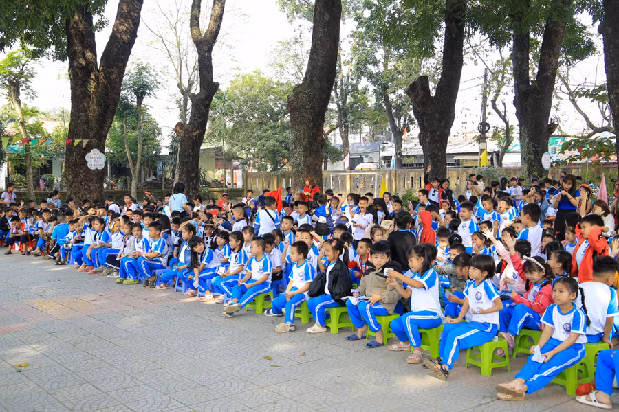 Chương trình thu hút gần 690 học sinh hào hứng tham gia.