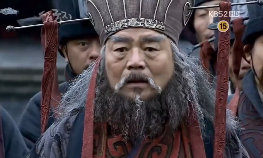 Nhân vật Đổng Trác trong Tân Tam Quốc Diễn Nghĩa (2010). Nhân vật Đổng Trác trong Tân Tam Quốc Diễn Nghĩa (2010).
