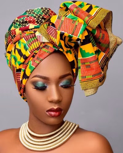 Kente, tấm vải dệt tay của người GHANA ảnh 1