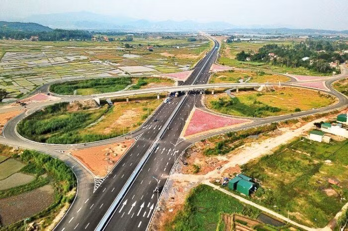 TP.HCM dự kiến chi 2.000 tỷ đồng làm đường dẫn cao tốc TP.HCM - Thủ Dầu Một - Chơn Thành trên địa bàn. (Ảnh minh họa)