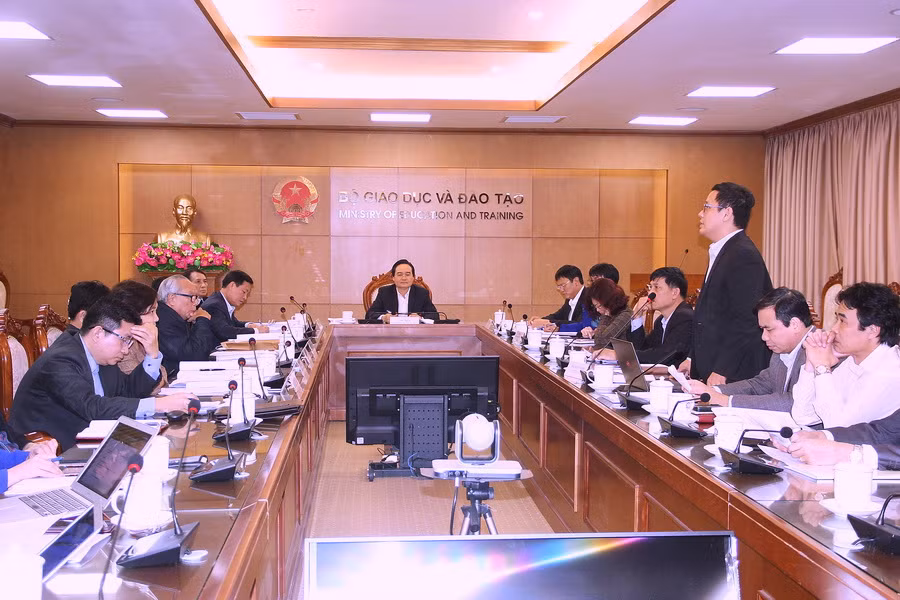 ​Nhóm nghiên cứu báo cáo dự thảo Khung chiến lược phát triển GD&ĐT Việt Nam giai đoạn 2021 – 2030.