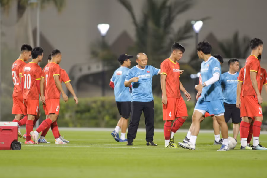 Thầy Park chú trọng rèn hàng thủ Việt Nam.