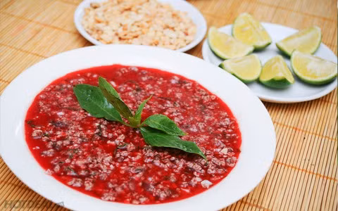 Bệnh nhân phát hiện có nang sán trong não và đều có thói quen ăn tiết canh