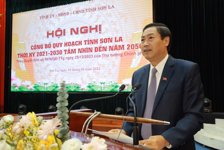 Ông Nguyễn Hữu Đông, Bí thư Tỉnh ủy Sơn La phát biểu. Ông Nguyễn Hữu Đông, Bí thư Tỉnh ủy Sơn La phát biểu.