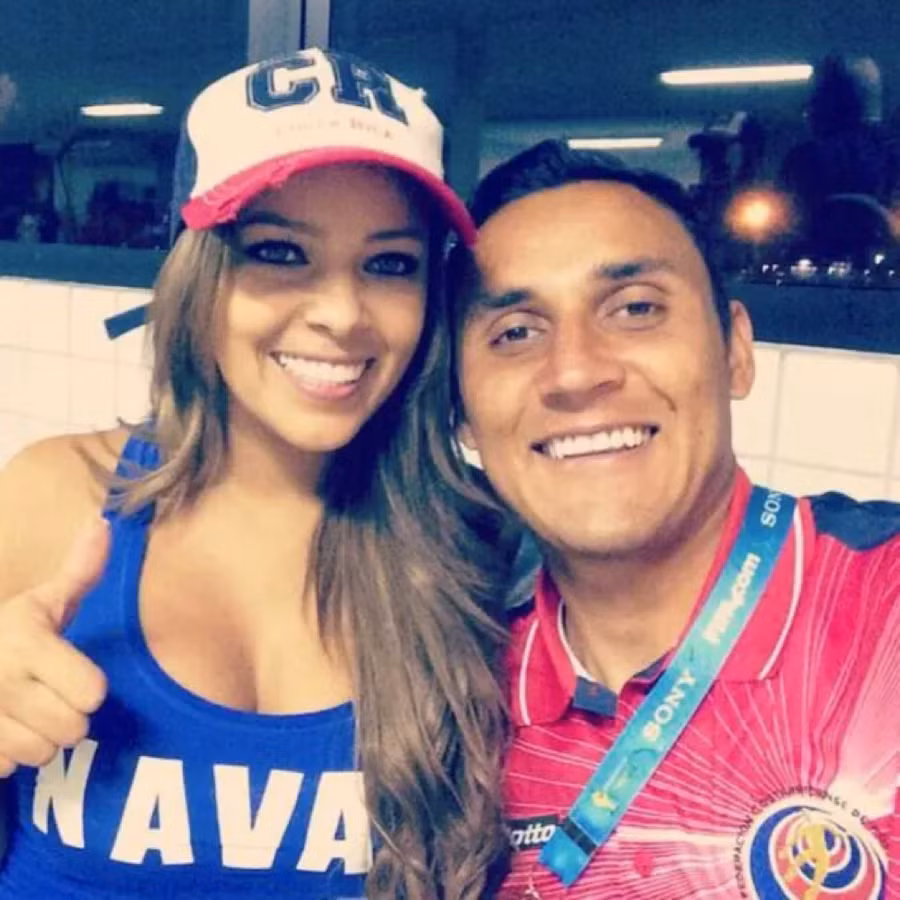 Salas kết hôn với Keylor Navas từ năm 2009.