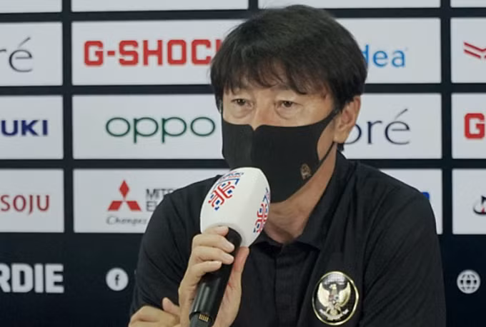 Chiến lược gia Shin Tae-yong đang dẫn đầu bình chọn Huấn luyện viên xuất sắc nhất AFF Cup 2920.
