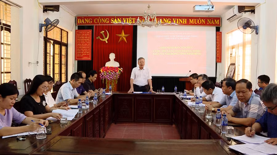 Ban Tổ chức Cuộc thi sáng tạo thanh, thiếu niên và nhi đồng tỉnh Ninh Bình lần thứ XIII (2021-2022) họp tổng kết. 