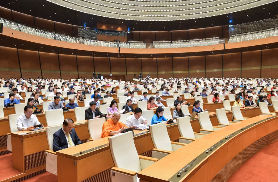 Với đa số đại biểu tham gia biểu quyết tán thành, Quốc hội đã chính thức thông qua Luật Tài nguyên nước (sửa đổi).