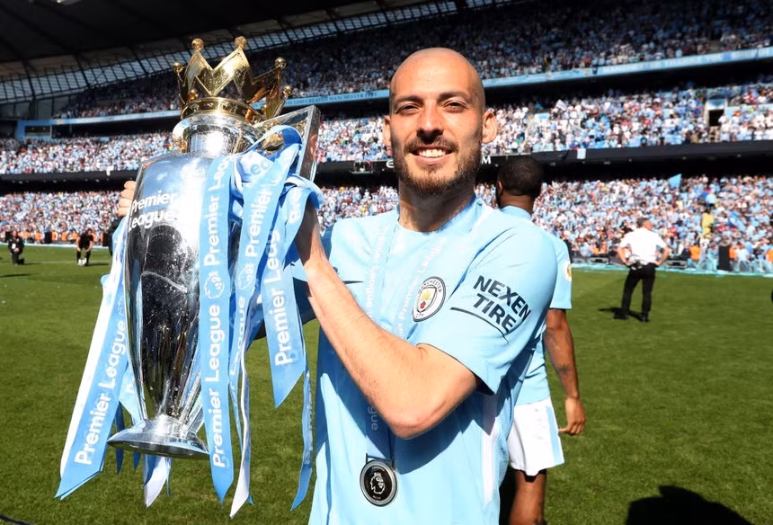 Tiền vệ tài hoa Silva cùng Man City giành 14 danh hiệu lớn nhỏ.