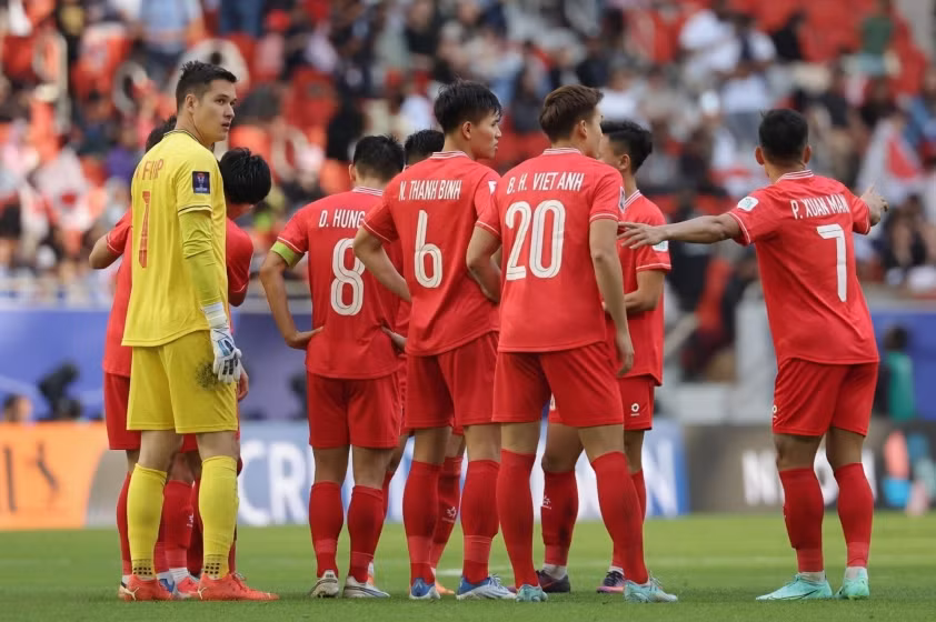 Nguyễn Filip tin tưởng sau trải nghiệm tại Asian Cup 2023, đội tuyển Việt Nam sẽ còn tiến xa trong tương lai. Nguyễn Filip tin tưởng sau trải nghiệm tại Asian Cup 2023, đội tuyển Việt Nam sẽ còn tiến xa trong tương lai.