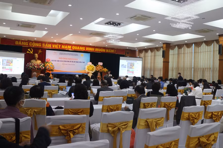 Hội thảo bàn tới những vấn đề xã hội quan tâm