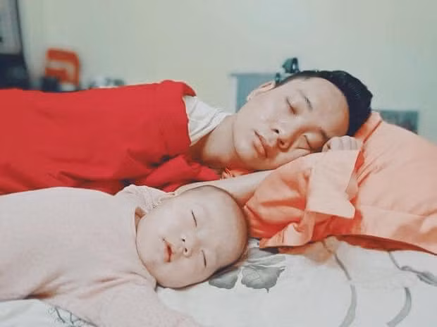 Justa Tee và con gái như 2 bản sao.