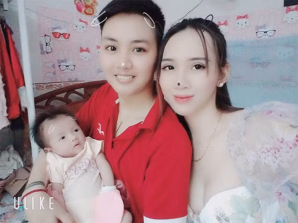 Sau 3 năm hạnh phúc, cặp đôi hiện đã rạn nứt. Trước đó, cặp đôi chia sẽ hình ảnh hạnh phúc bên con gái nhỏ. Ảnh FBNV.