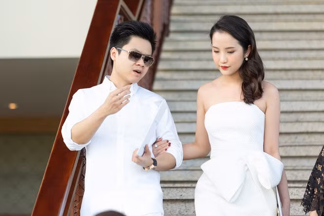 Hé lộ loạt ảnh chính thức đám hỏi của Phan Thành ảnh 4