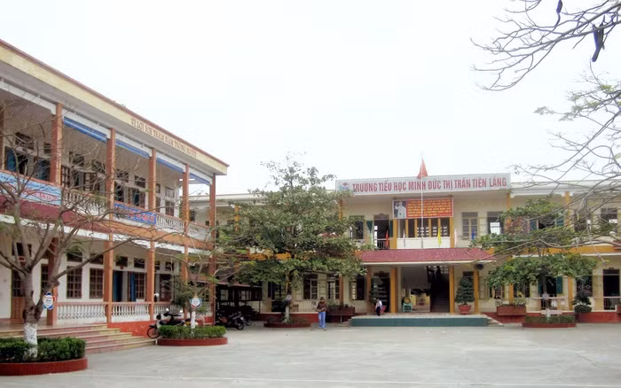 Trường Tiểu học thị trấn Tiên Lãng.