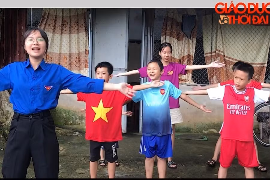 Một cảnh trong tác phẩm giành giải nhất tại Cuộc thi sáng tạo video “Tri ân thầy cô” năm 2022. Một cảnh trong tác phẩm giành giải nhất tại Cuộc thi sáng tạo video “Tri ân thầy cô” năm 2022.