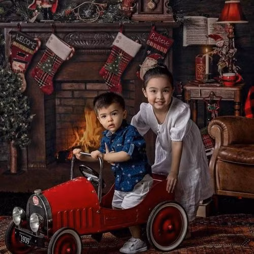 Ngay sau khi đăng tải, bộ ảnh nhanh chóng nhận được hàng chục nghìn lượt like và "bão thả tim" từ người hâm mộ.