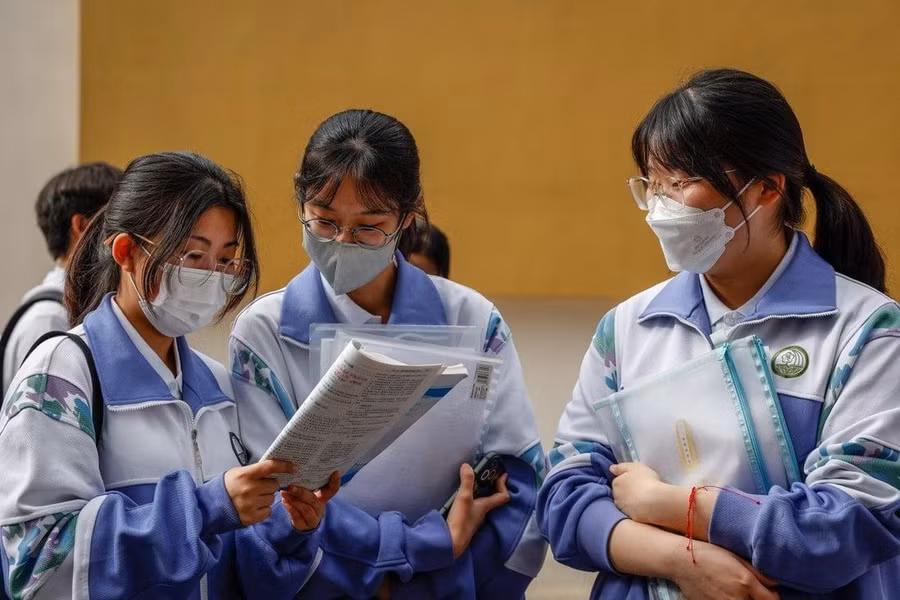 Thí sinh Trung Quốc tham dự kỳ thi gaokao năm 2022.