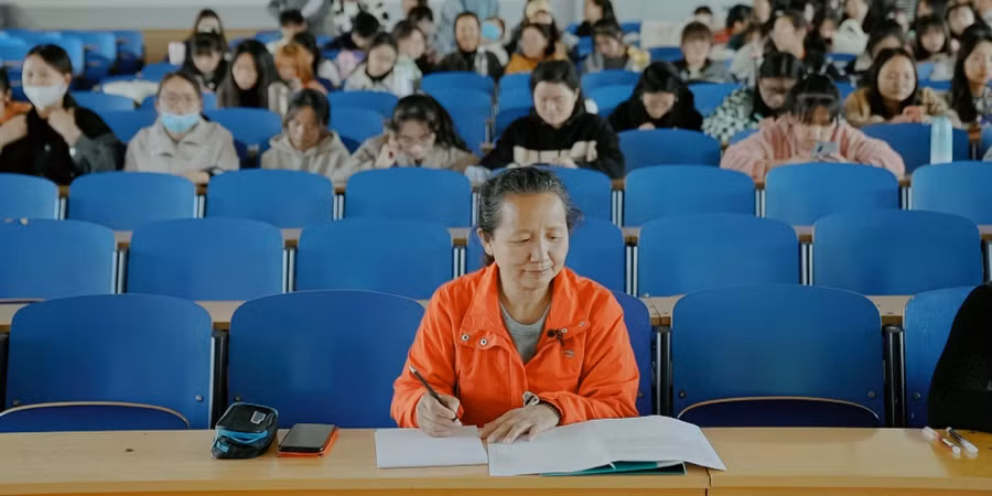 Chị Zhang Jiling hiện là sinh viên năm nhất Trường Đại học Kinh doanh và Công nghệ Sơn Tây, Trung Quốc.
