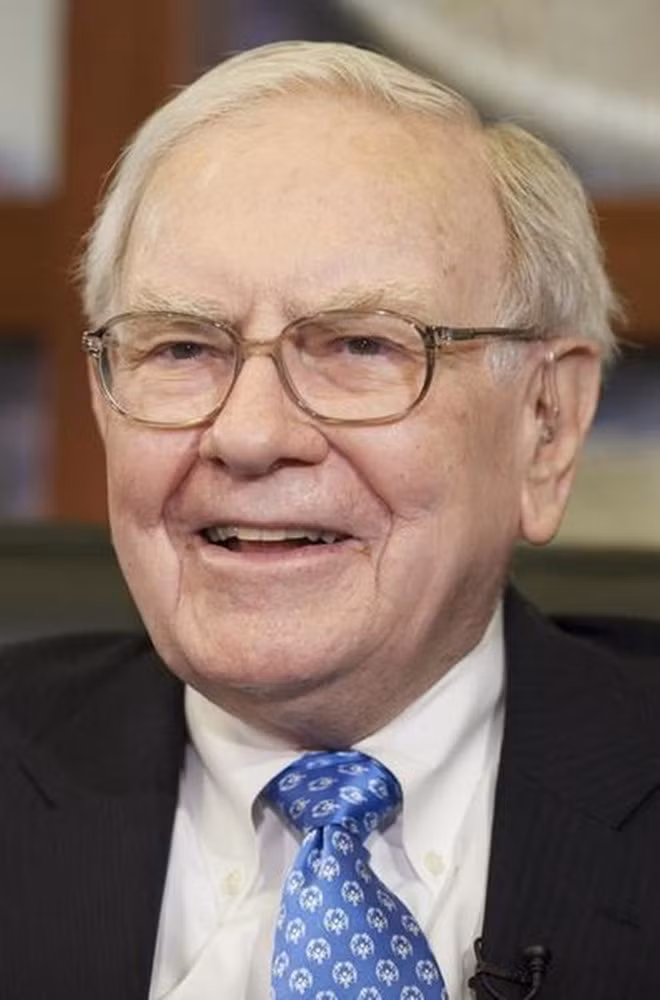 2. Warren Buffett Tài sản ròng: 76 tỷ USD Nguồn tài sản: Berkshire Hathaway, tự thân Chức danh: Nhà sáng lập, CEO công ty đầu tư Berkshire Hathaway 25 tỷ phú giàu nhất nước Mỹ