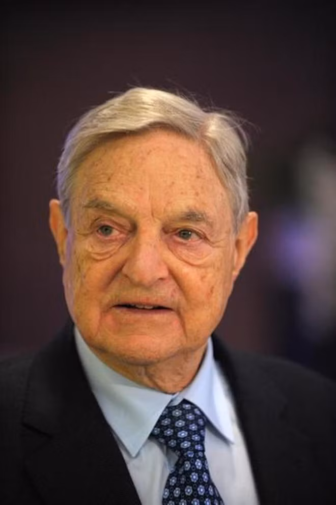 17. George Soros Tài sản ròng: 24 tỷ USD Nguồn tài sản: Các quỹ đầu cơ, tự thân 25 tỷ phú giàu nhất nước Mỹ
