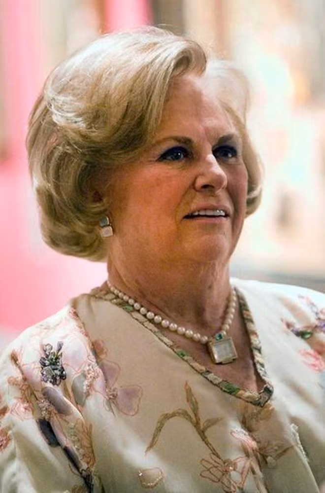 19. Jacqueline Mars Tài sản ròng: 22 tỷ USD Nguồn tài sản: Công ty kẹo Mars, thừa kế Chức danh: Thành viên hội đồng quản trị Mars 25 tỷ phú giàu nhất nước Mỹ