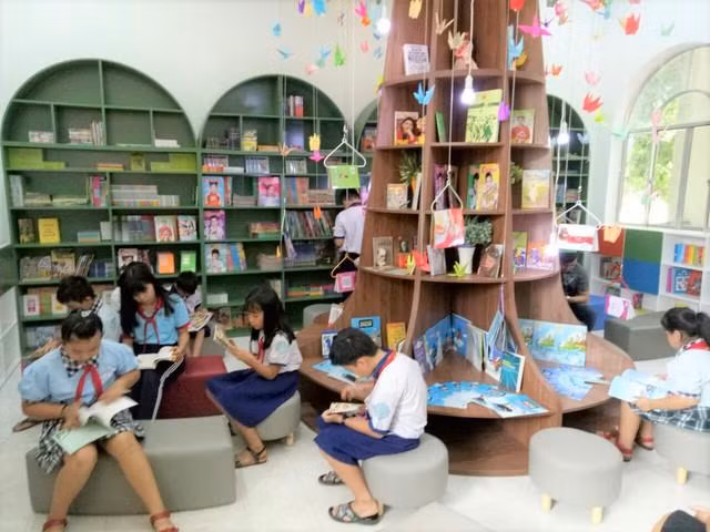 Thư viện các trường học cần cải thiện cả nội dung sách và cách bài trí để thu hút học sinh. Thư viện các trường học cần cải thiện cả nội dung sách và cách bài trí để thu hút học sinh.