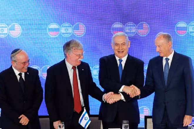 Cuộc nhóm họp giữa Nga, Mỹ và Israel diễn ra tại thủ đô Jerusalem của Israel.