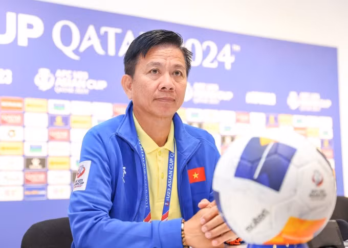 HLV Hoàng Anh Tuấn tự tin khi U23 Việt Nam đối đầu U23 Iraq. HLV Hoàng Anh Tuấn tự tin khi U23 Việt Nam đối đầu U23 Iraq.