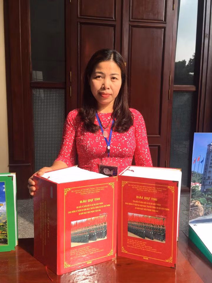 Cô giáo Đỗ Mỹ Hạnh - Trường THPT Bạch Đằng ( Quảng Yên - Quảng Ninh) đoạt giải nhì cá nhân tại cuộc thi.