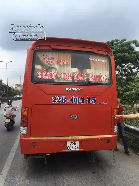 Hà Nội: Phát hiện xe khách giấu bì, mỡ lợn bẩn trên xe ảnh 1 Hà Nội: Phát hiện xe khách giấu bì, mỡ lợn bẩn trên xe ảnh 1