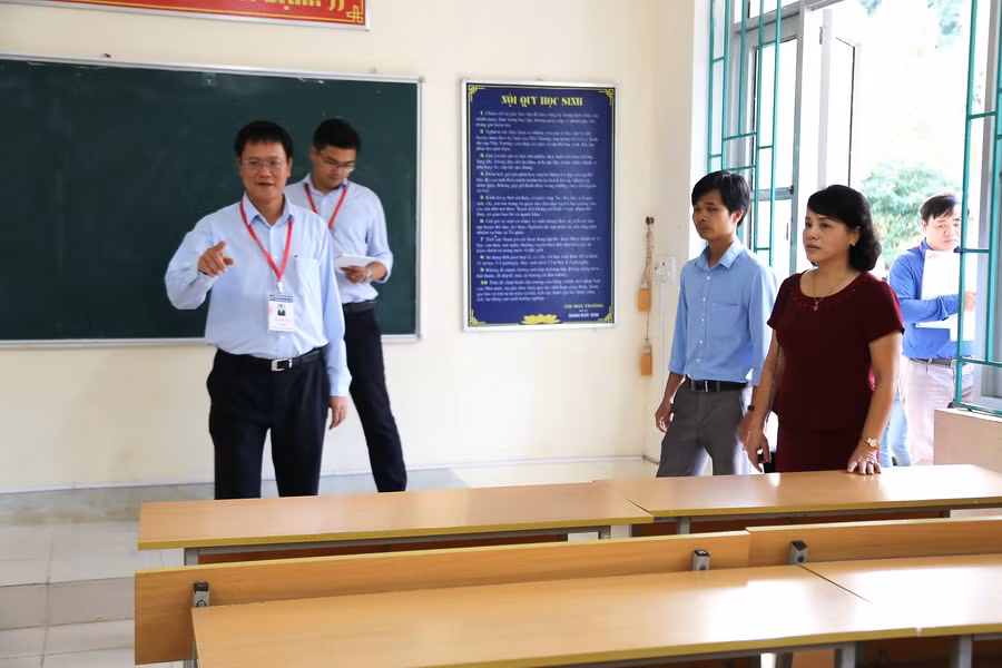 Những việc phải làm ngay trước giờ trống điểm trường thi ảnh 9
