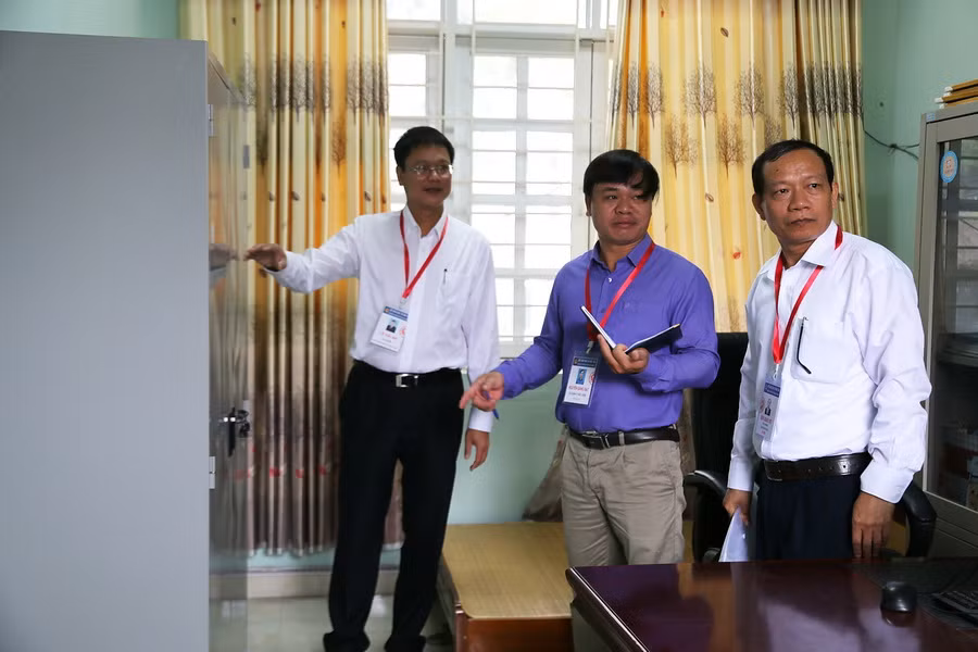 Những việc phải làm ngay trước giờ trống điểm trường thi ảnh 7