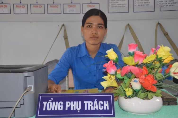Cô Búp Pha. 