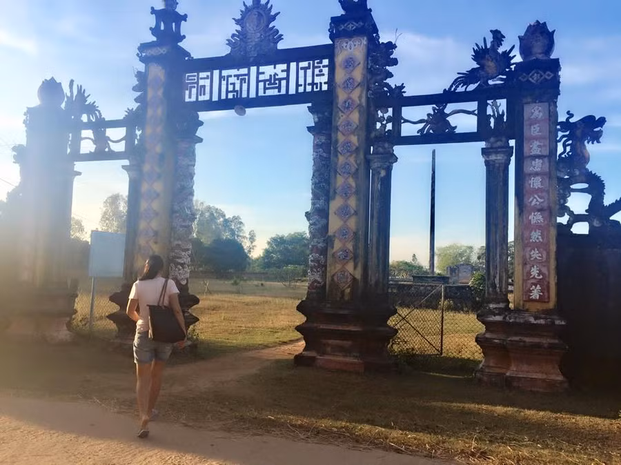 Di tích thành Đồ Bàn còn gọi là Vijaya - nơi vua Trần Duệ Tông tử trận.