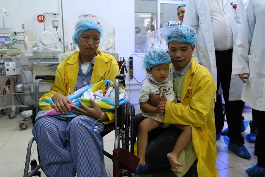 Chị Liên đã được gặp con Chị Liên đã được gặp con