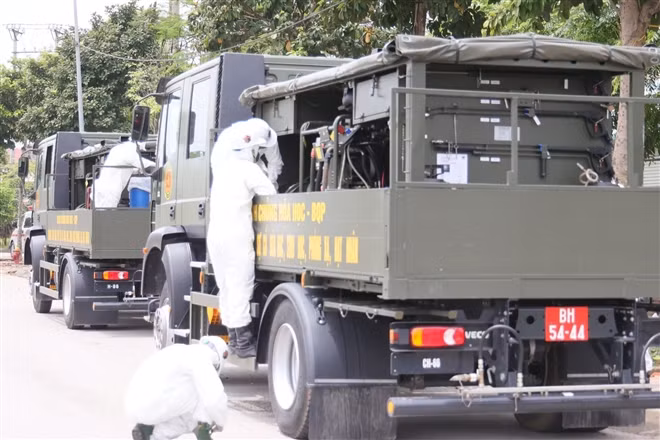 Phương án triển khai là tất cả các xe đi vào và đi ra từ cổng chính, tạo thành một vòng khép kín. Ảnh: VTC.