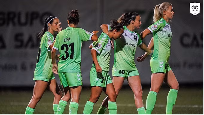 Lank FC tìm lại được niềm vui chiến thắng sau 5 trận toàn thua và hòa. Lank FC tìm lại được niềm vui chiến thắng sau 5 trận toàn thua và hòa.