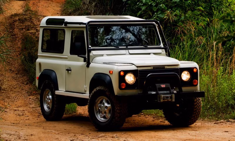 Xe Land Rover.