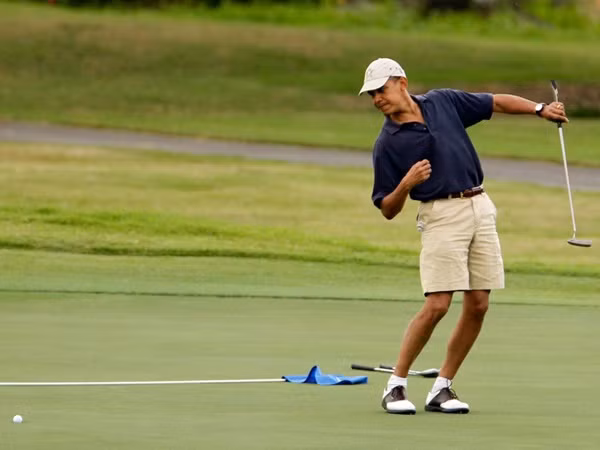 Hé lộ thu nhập khủng từ công việc ít ai biết tới của gia đình cựu Tổng thống Obama sau khi nghỉ hưu và cách tiêu tiền gây bất ngờ của họ-12