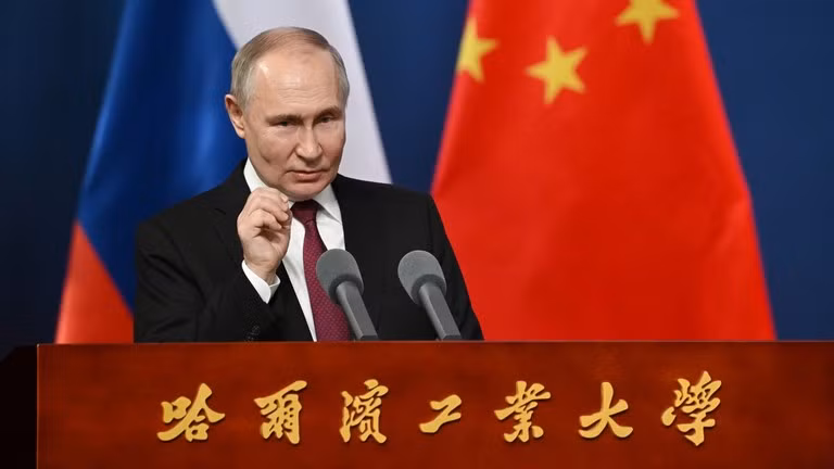 Tổng thống Nga Vladimir Putin có bài phát biểu tại Cáp Nhĩ Tân, tỉnh Hắc Long Giang, Trung Quốc, ngày 16/5/2024.
