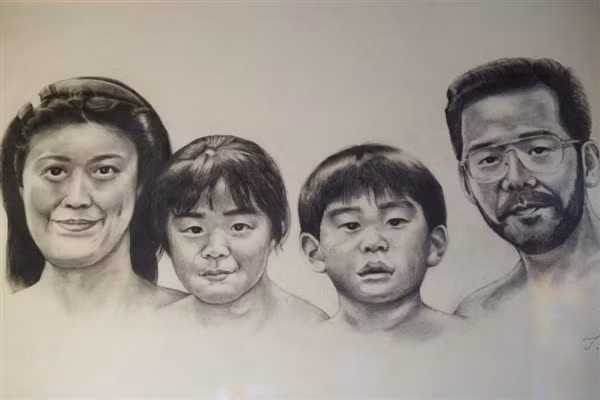 Bản phác họa chân dung gia đình Miyazawa.