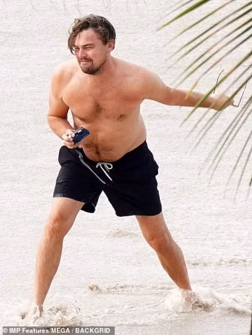 Thời gian đã “tàn phá” nhan sắc của Leonardo DiCaprio như thế nào? ảnh 10