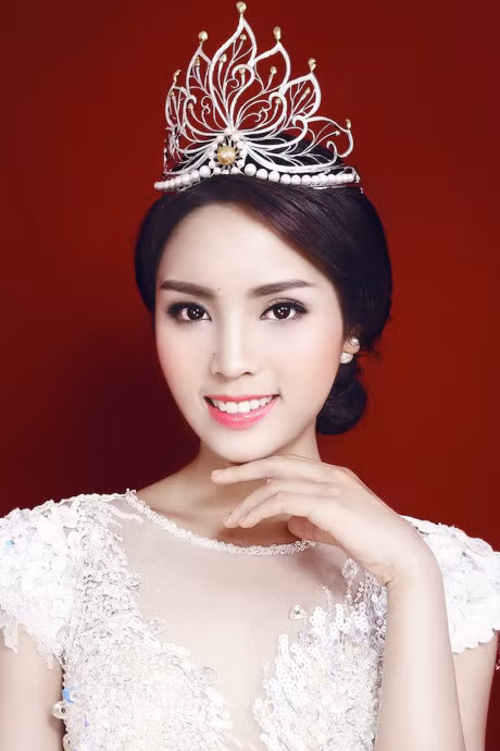 Ky Duyen bi tuoc quyen trao lai vuong mien tai cuoc thi Hoa hau Viet Nam 2016 - Anh 2