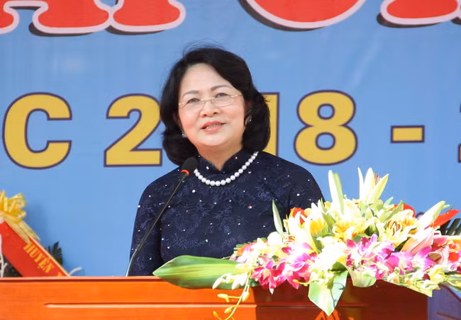 Phó Chủ tịch nước Đặng Thị Ngọc Thịnh phát biểu tại lễ khai giảng