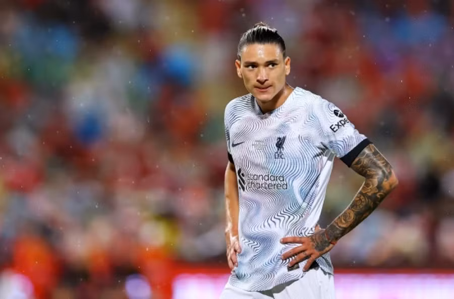 Tân binh Darwin Nunez đã bỏ lỡ cơ hội lập công cho Liverpool dù có cú dứt điểm ở cự ly gần vào cuối trận.